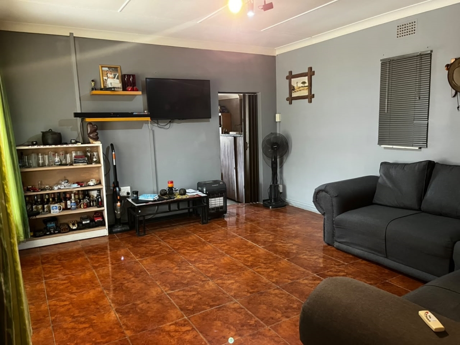 3 Bedroom Property for Sale in Roosheuwel North West